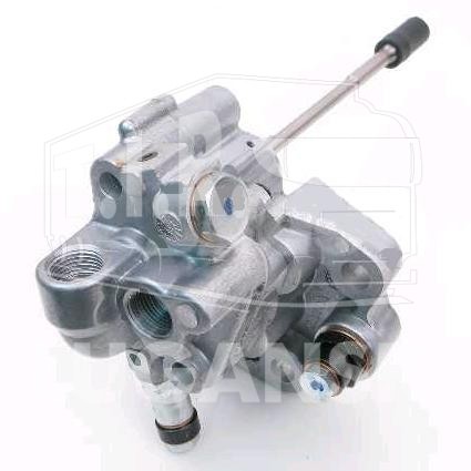 7421067955, Насос низкого давления с валом — Renault